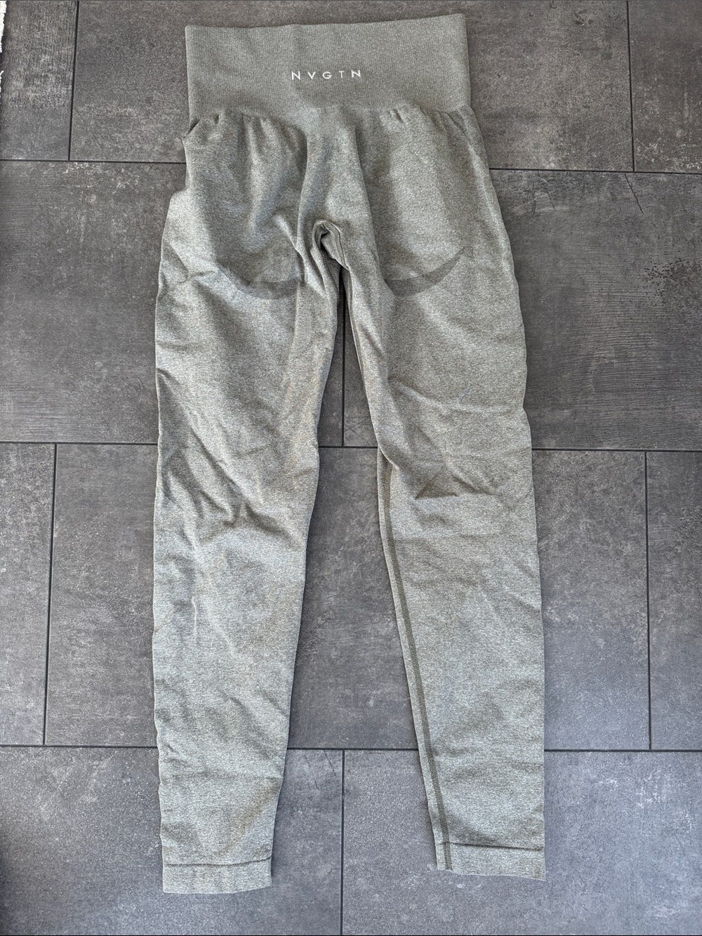 NVGTN Women’s Gray Performance Leggings